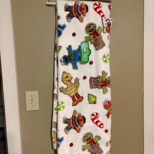 Sesame Street Viral Green Christmas Light Blanket Cookie Monster Elmo Oscar NWT